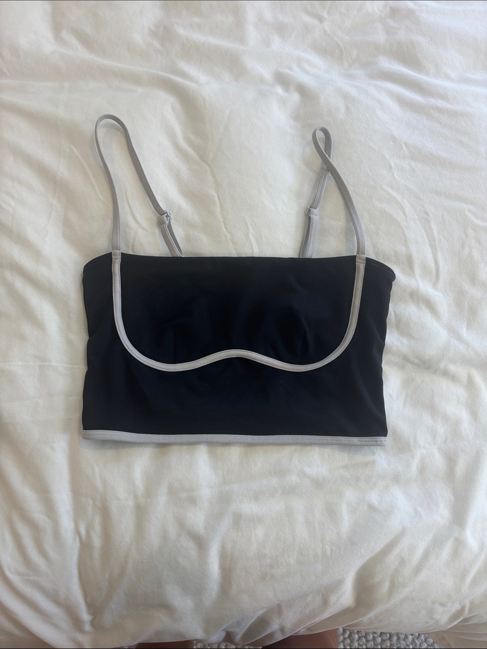 Alo yoga Black Cropped Bralette with white Trim
